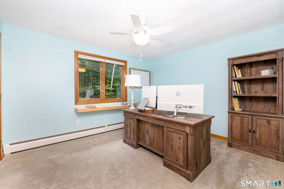 Photo of 1386 Cedar Swamp Road