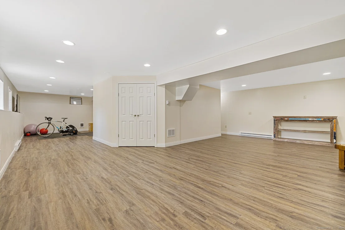 Photo of 8 River Road