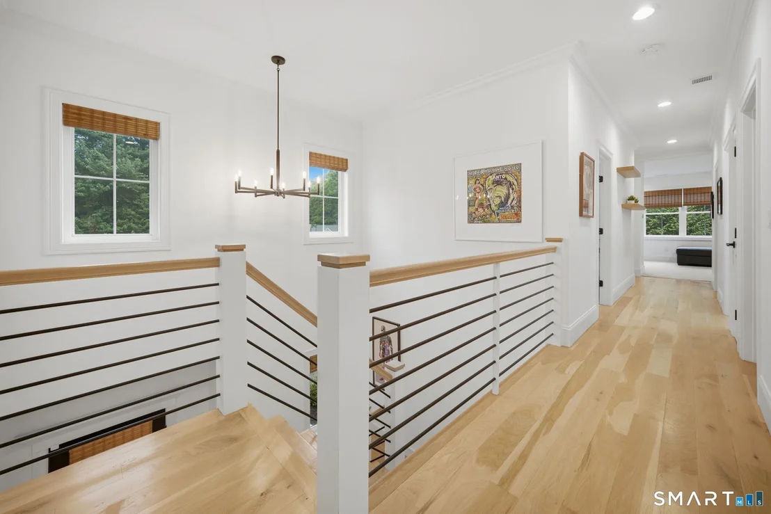 Photo of 43 Oak Ridge Drive