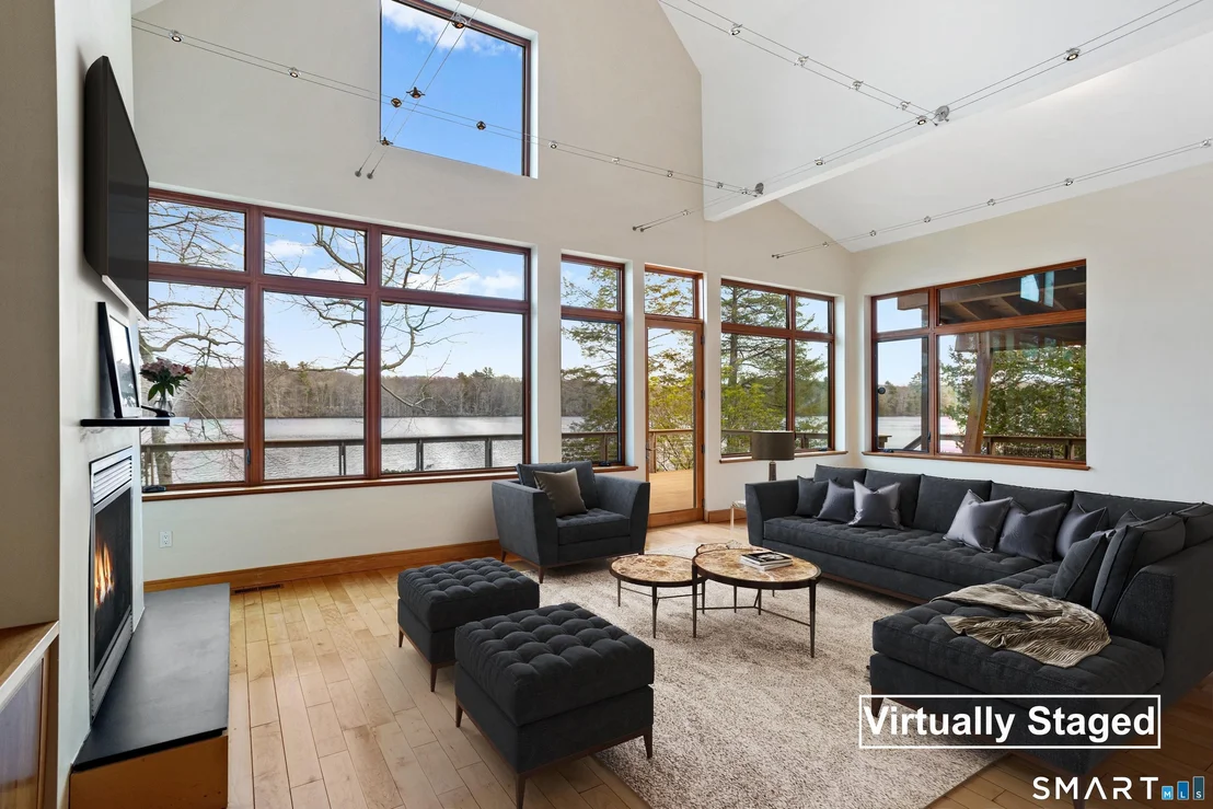 Photo of 152 Lakeside Drive