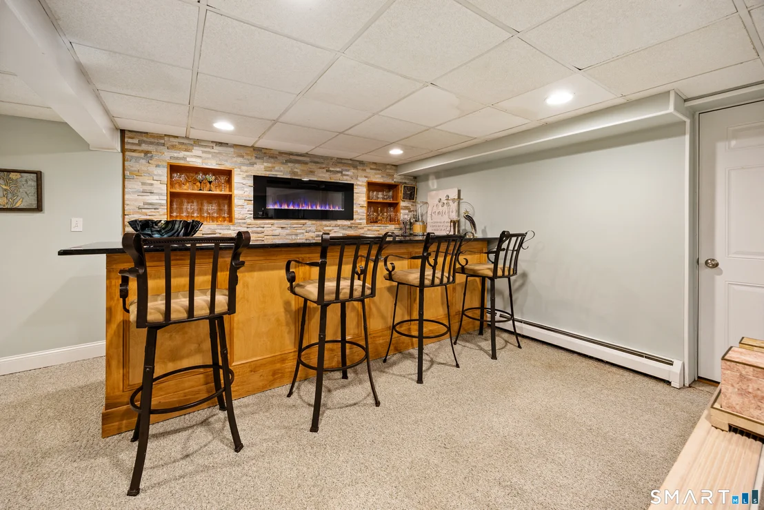 Photo of 8 Lindsley Drive