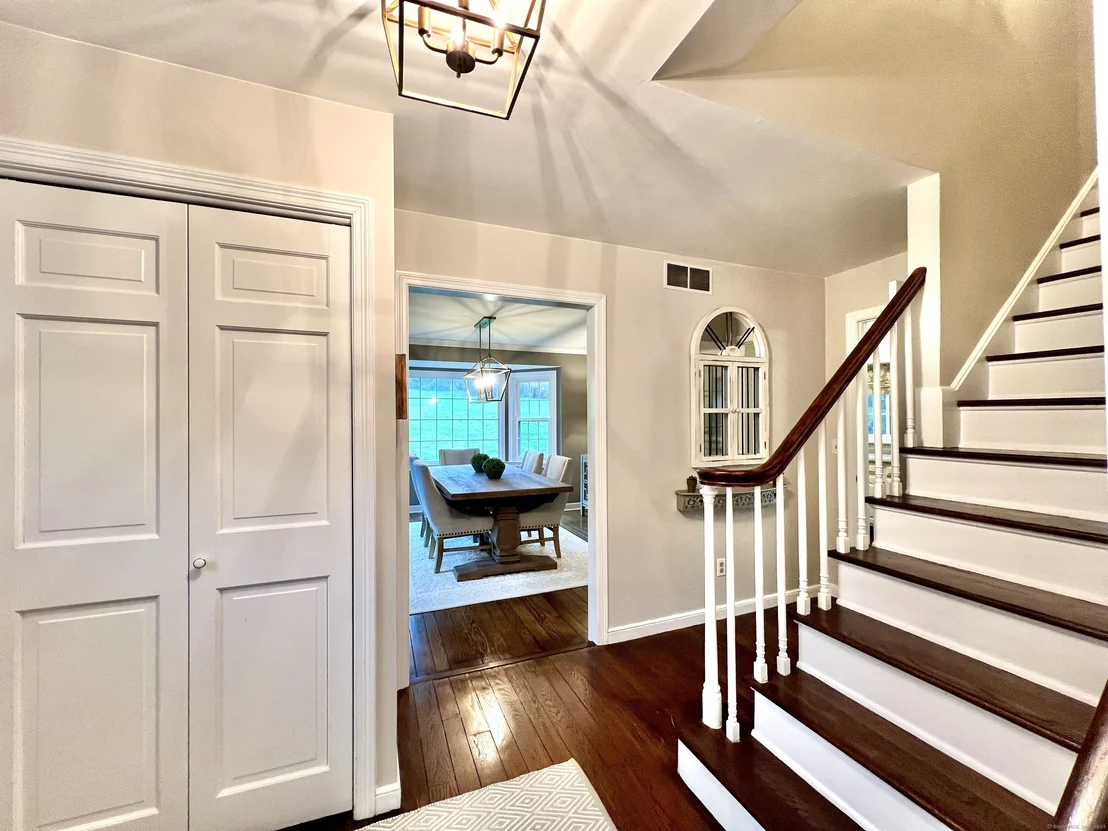 Photo of 320 Westport Road