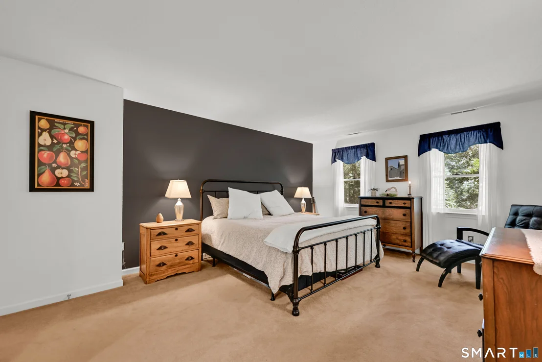 Photo of 107 Robin Drive