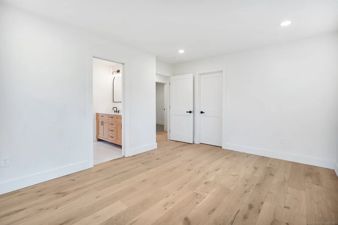 Photo of 24 Stratton Farms Road