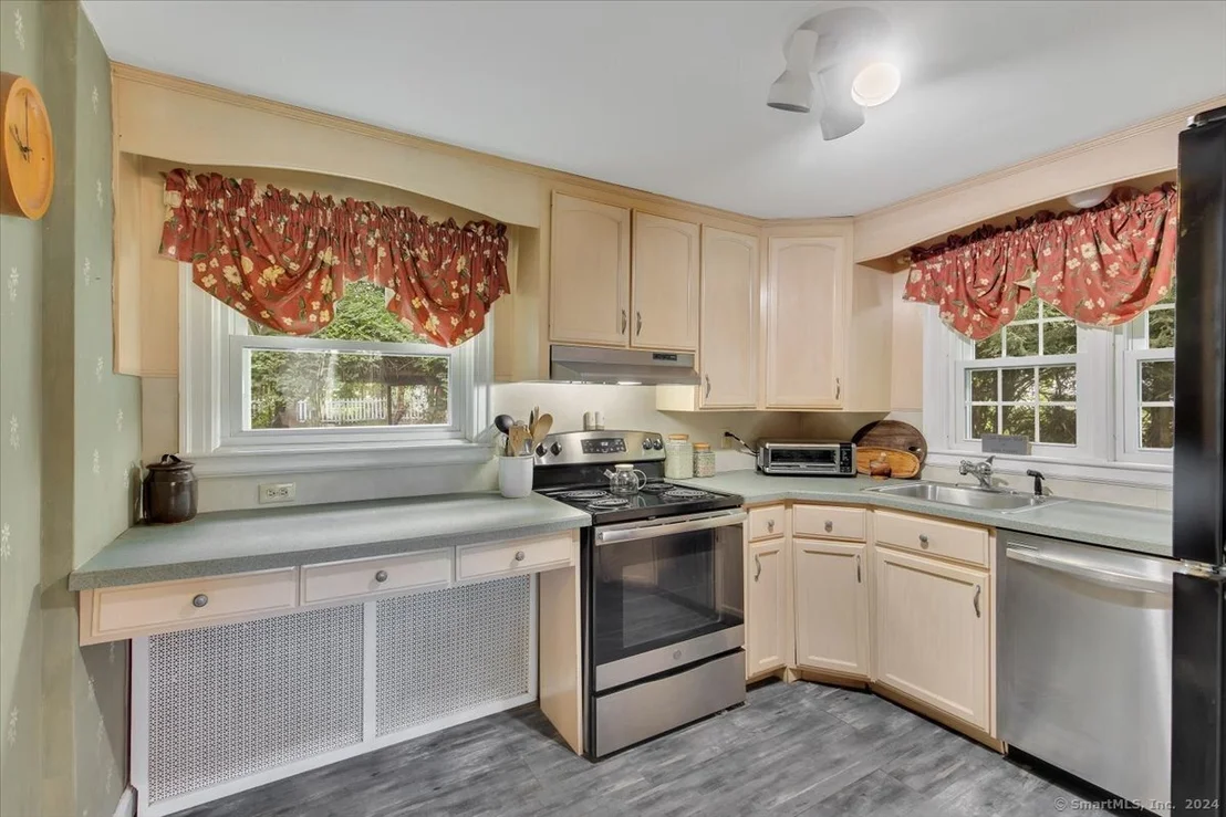 Photo of 719 Randolph Road