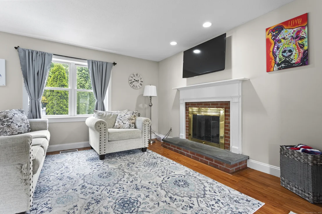 Photo of 21 Chatham Fields Road