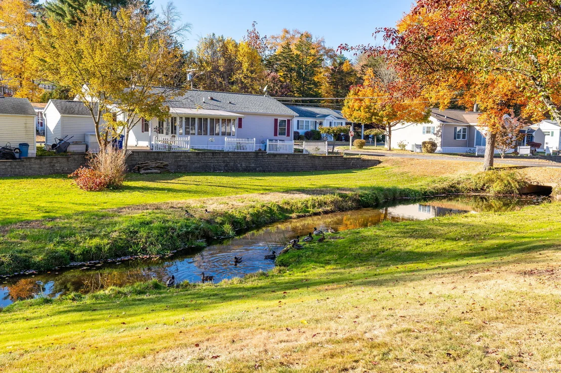 Photo of 6 Red Oak Drive