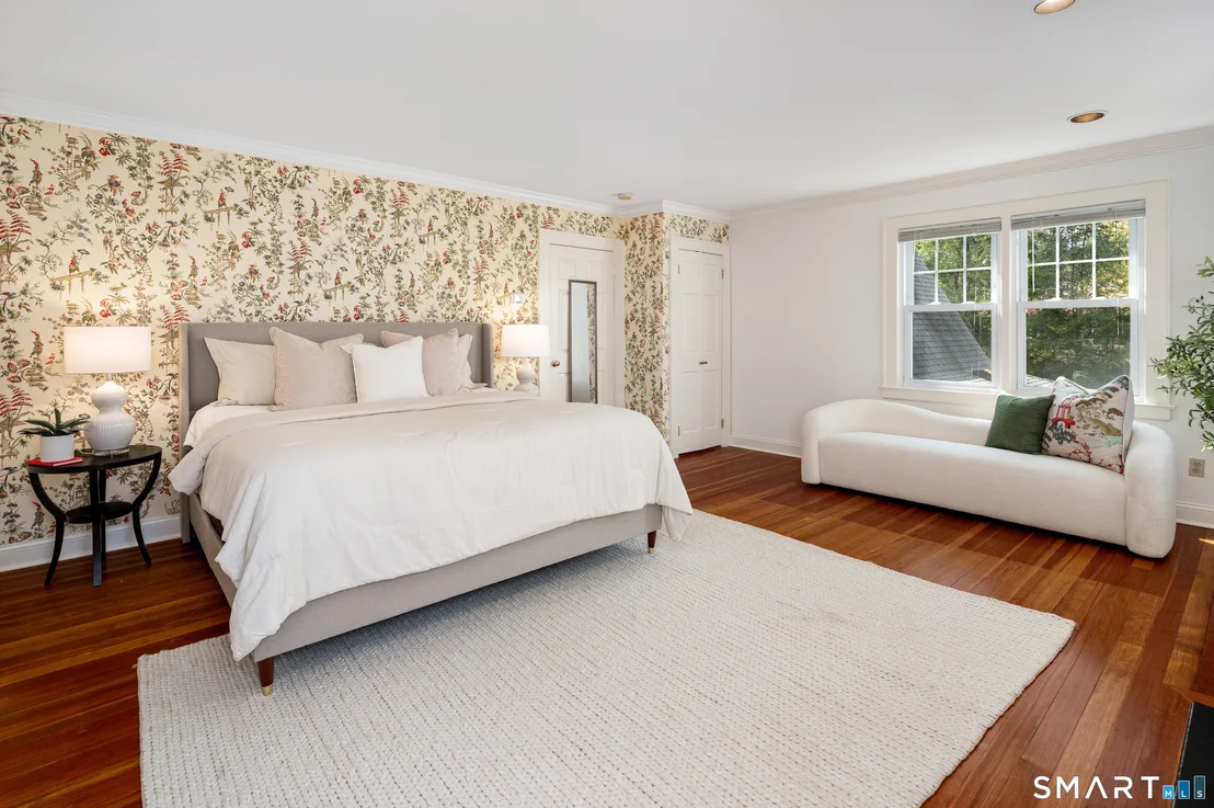 Photo of 231 Roxbury Road
