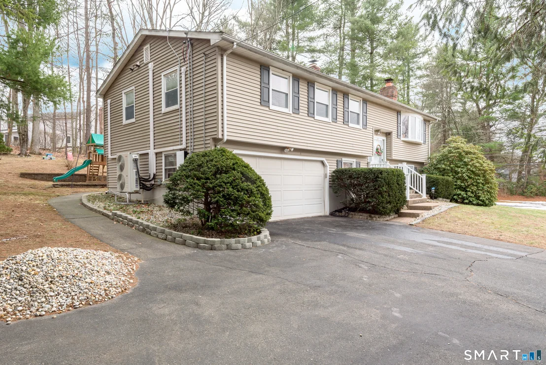 Photo of 58 Hollow Brook Road