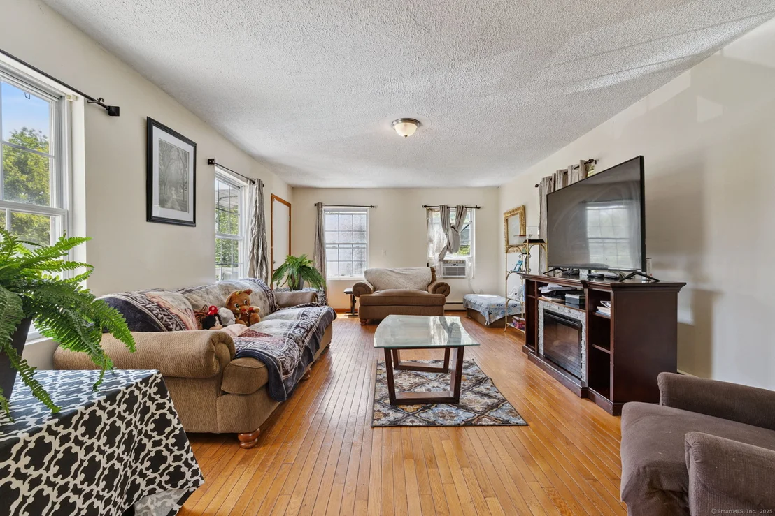 Photo of 2 Sandra Drive