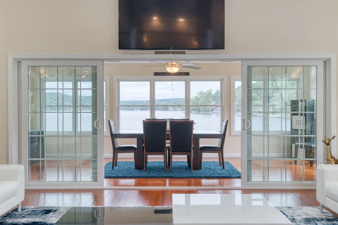 Photo of 722 Lake Drive