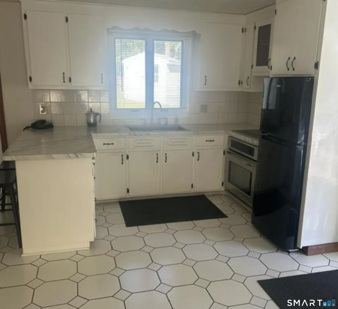 Photo of 16 Howard Avenue