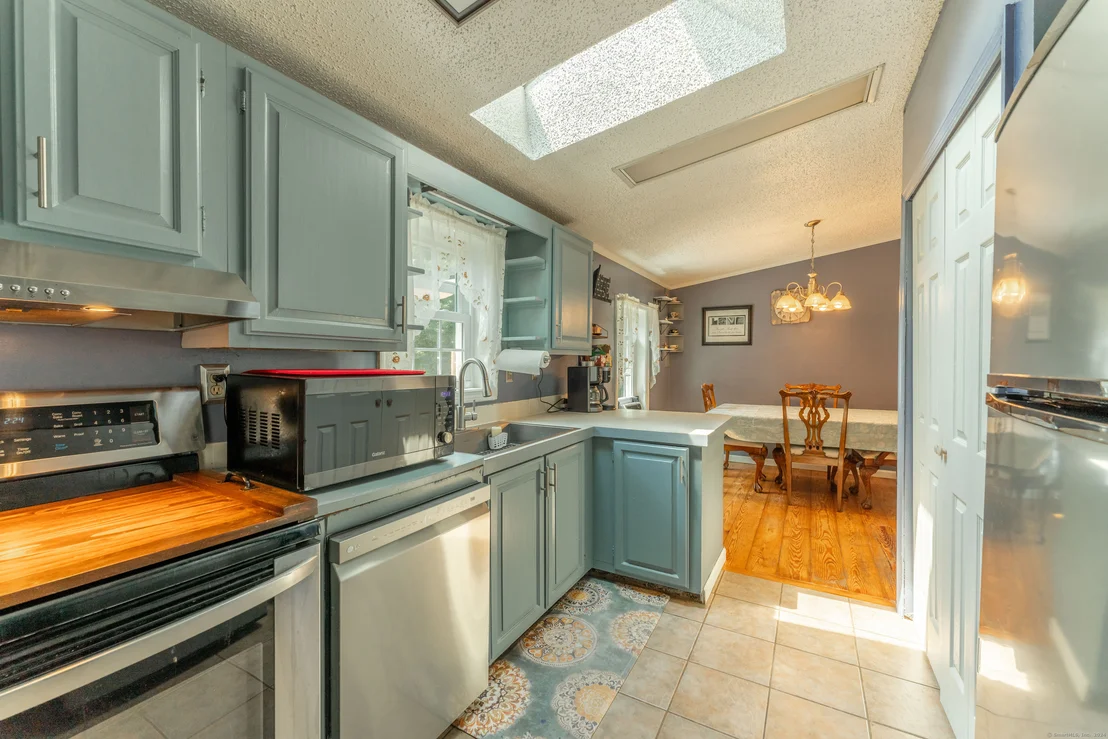 Photo of 483 Valley View Road