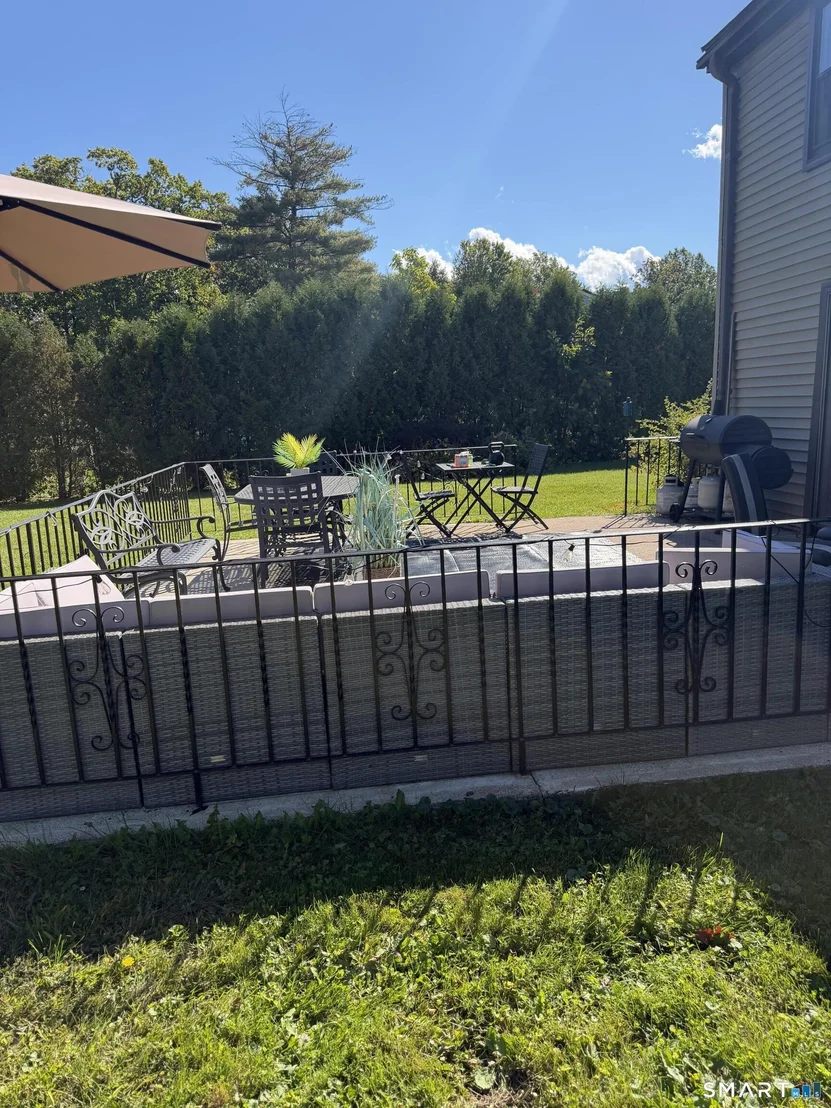 Photo of 204 Willowcrest Drive