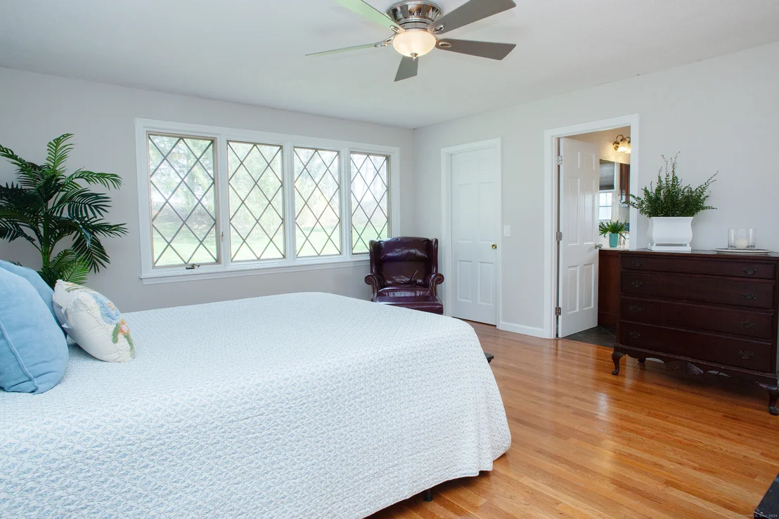 Photo of 10 Crane Hill Road