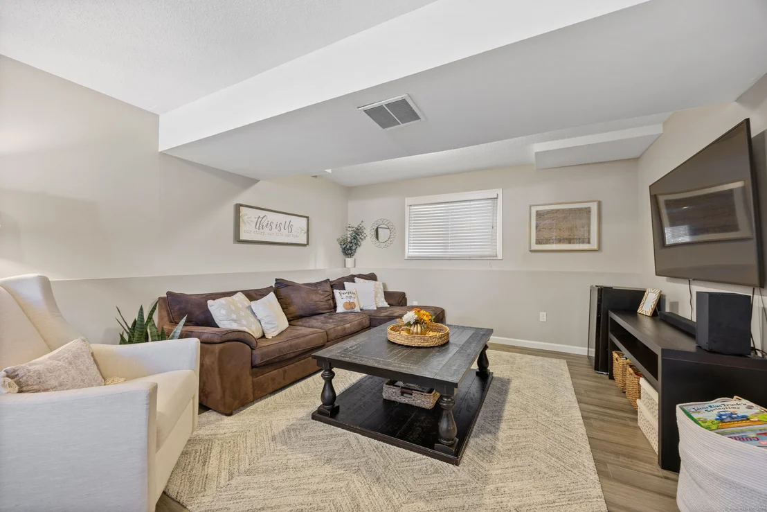 Photo of 7 Westwood Circle