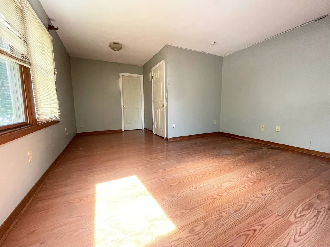 Photo of 8 Hillside Avenue
