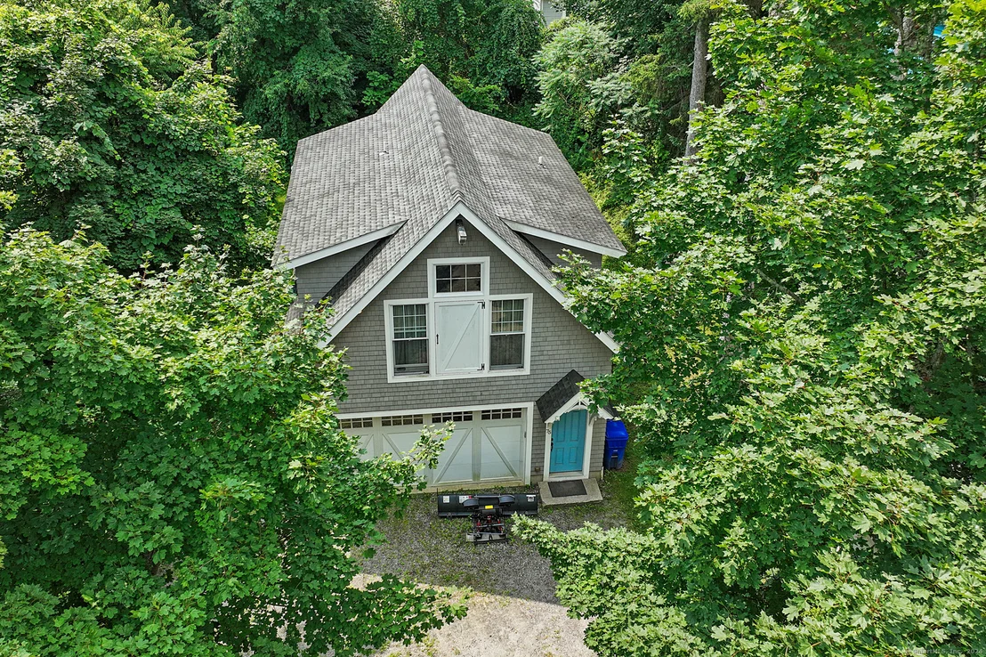 Photo of 75 Maple Street