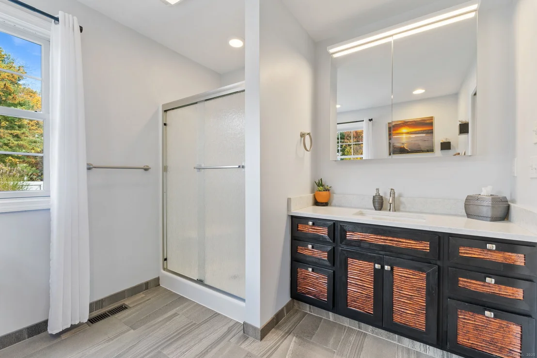 Photo of 501 Kennedy Road