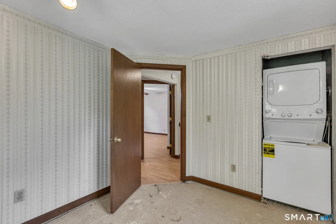 Photo of 159 Ellington Avenue