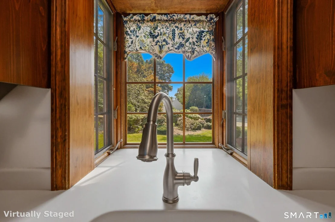 Photo of 56 Sundale Drive