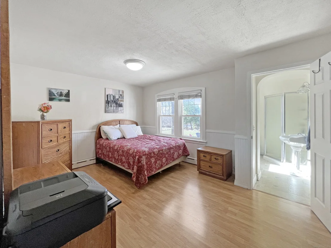 Photo of 625 Maple Hill Road
