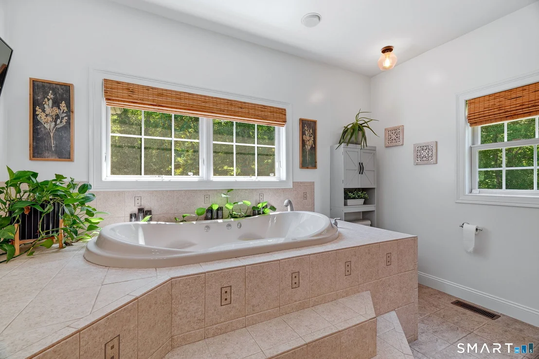 Photo of 210 Forsyth Road
