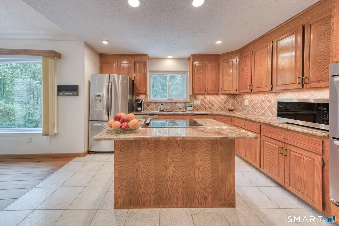 Photo of 73 Greentree Drive