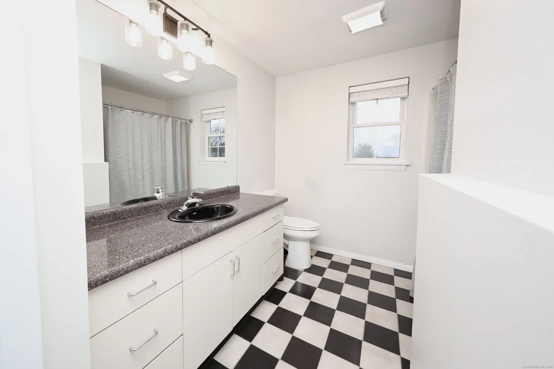 Photo of 242 Kendall Circle