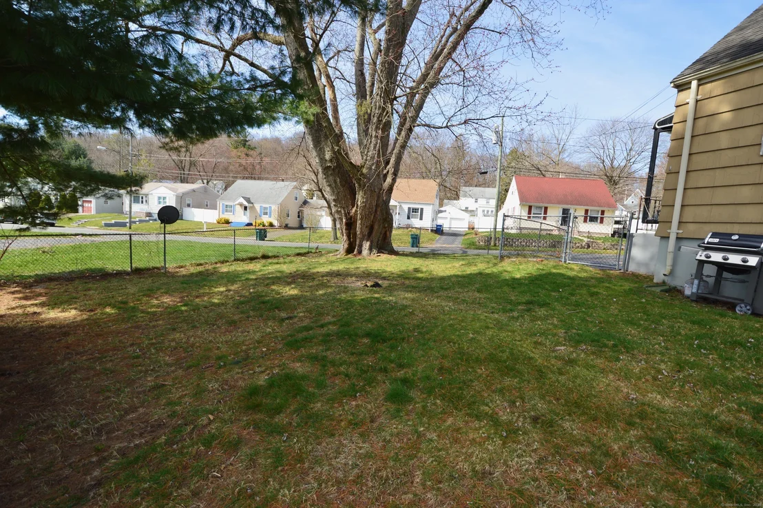 Photo of 50 Quaker Road