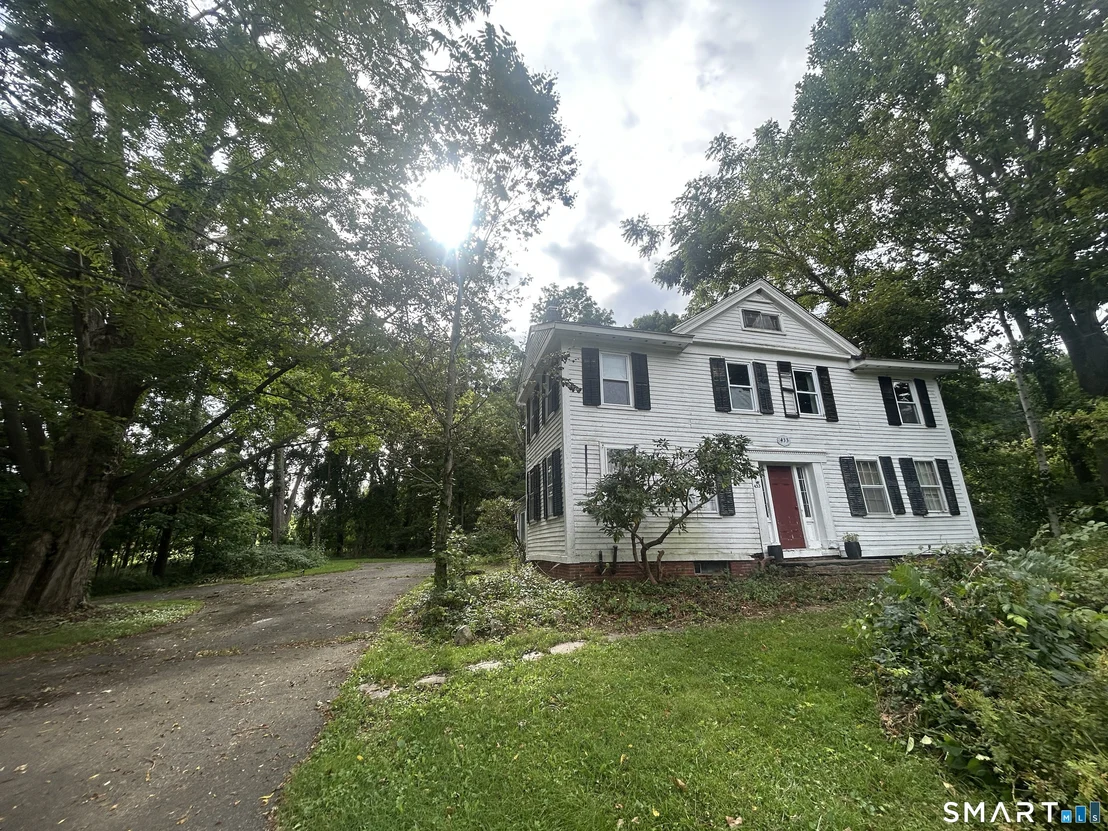 Photo of 433 Simsbury Road