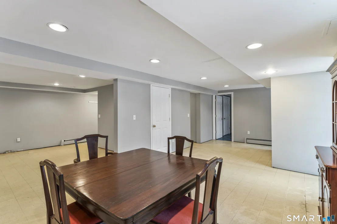 Photo of 6 Crestwood Drive