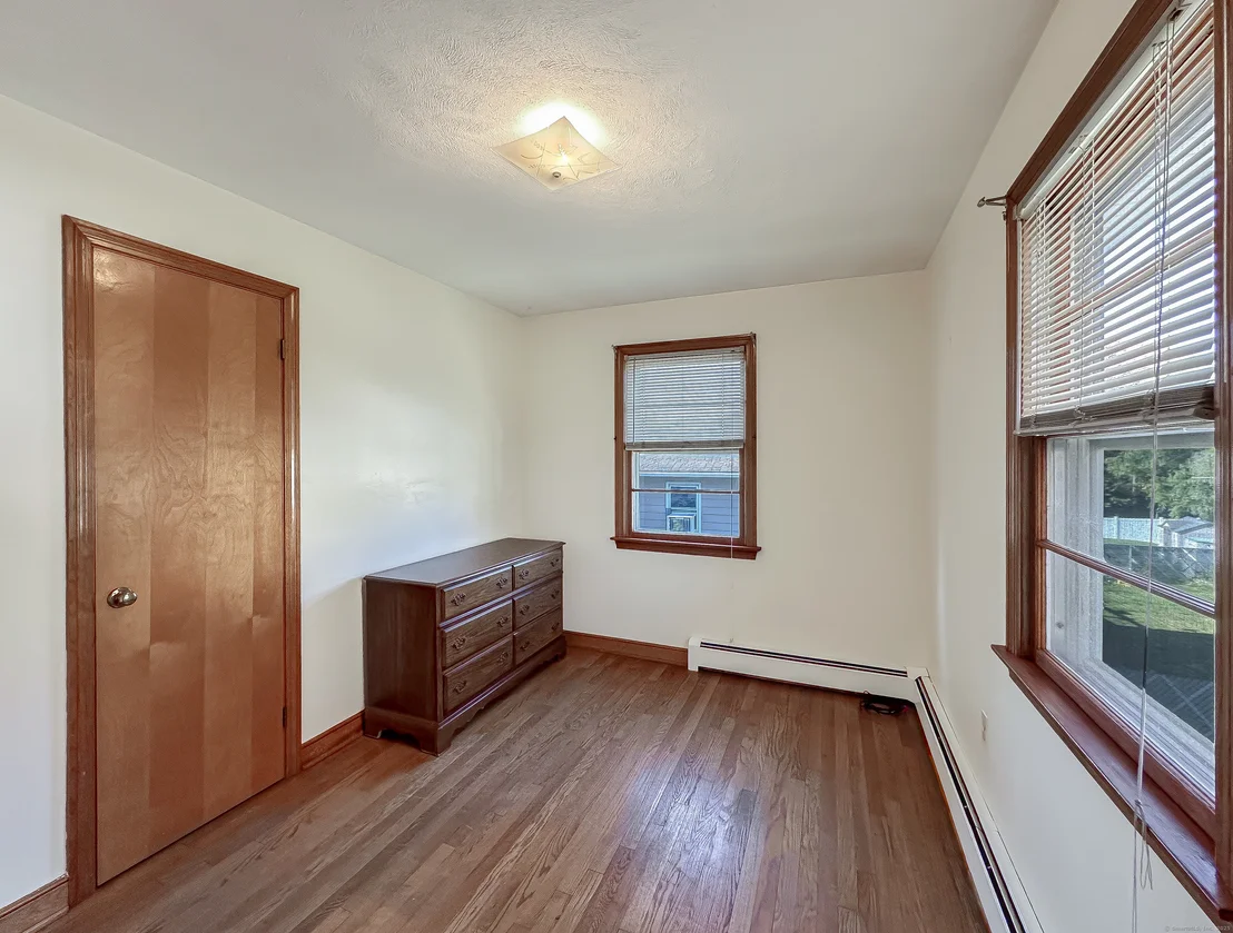 Photo of 379 Scott Road