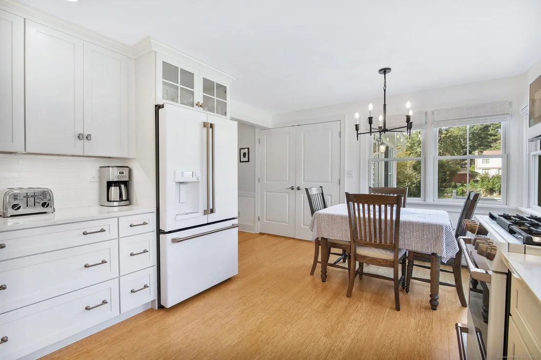 Photo of 21 Colonial Drive