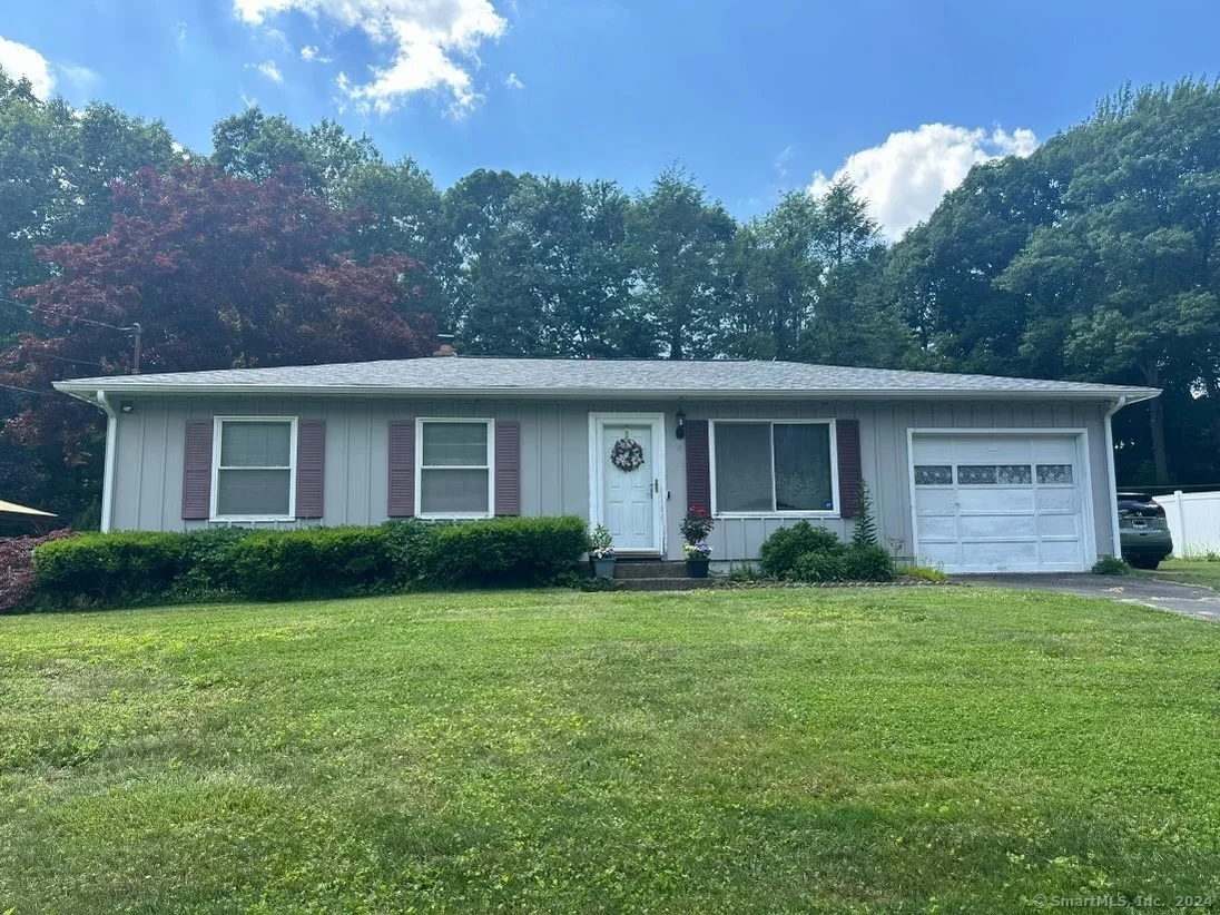 Photo of 8 Sherwood Drive