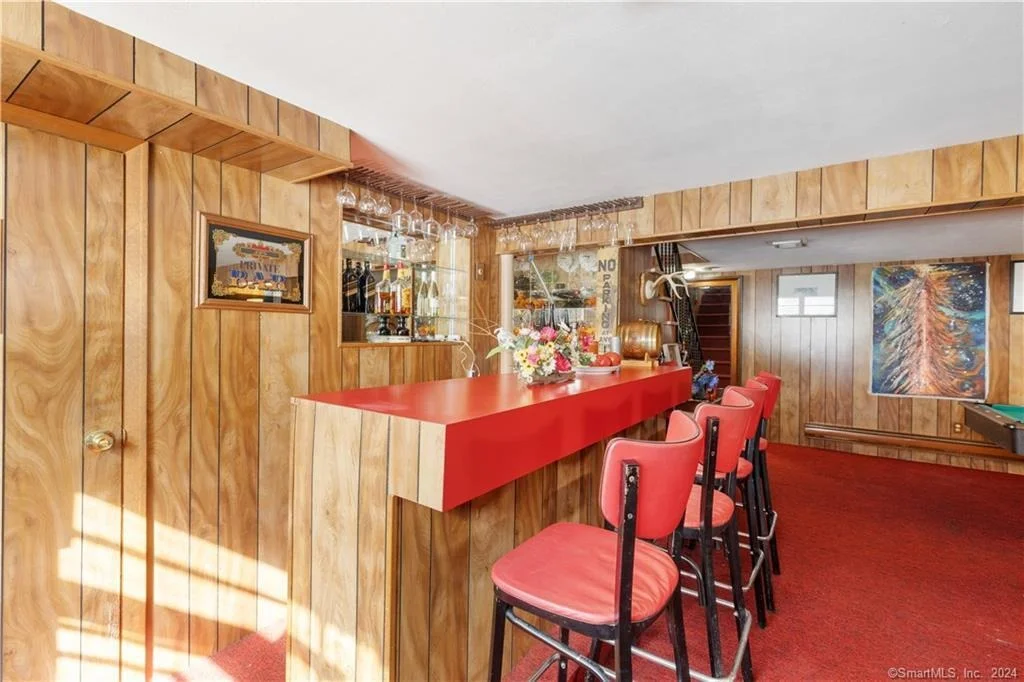 Photo of 498 Scott Road