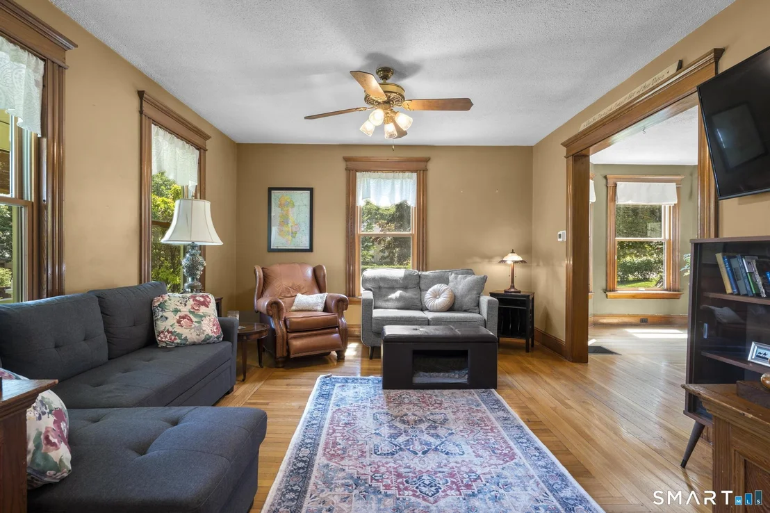 Photo of 169 River Road