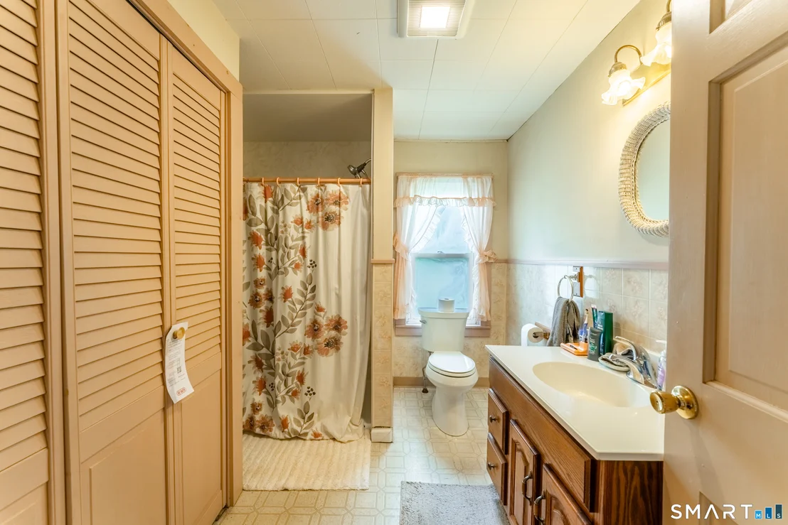 Photo of 973 Hampton Road