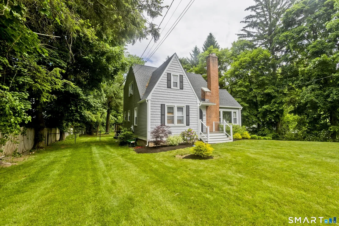 Photo of 39 Highland Avenue
