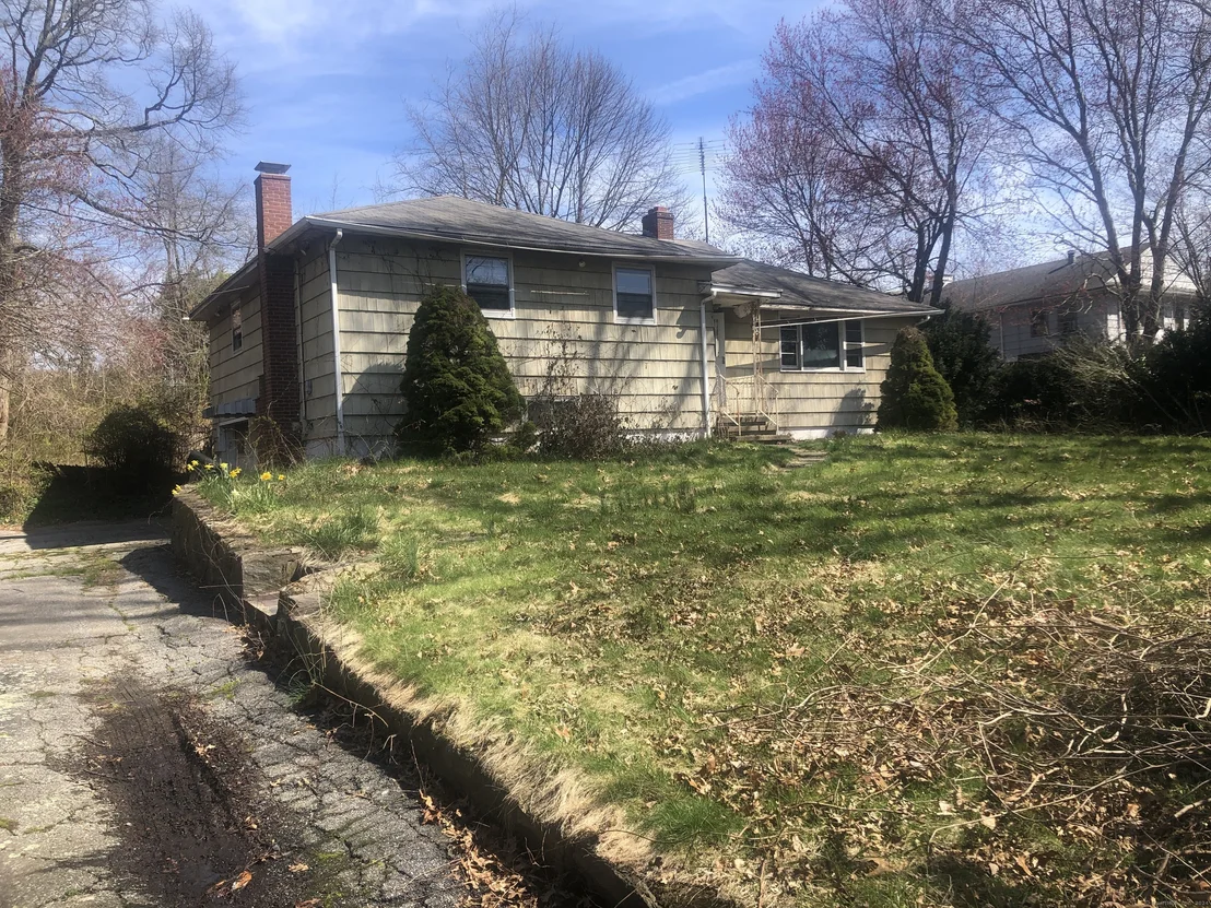 Photo of 3264 Broadbridge Avenue