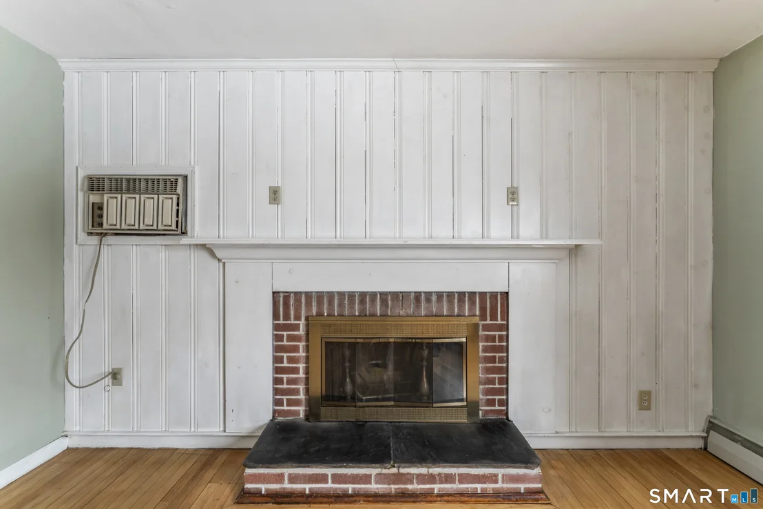 Photo of 6 Crestwood Drive