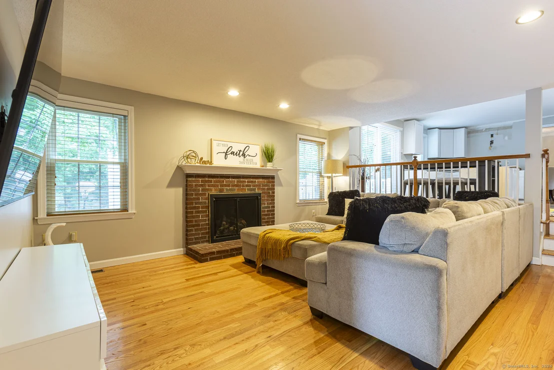 Photo of 30 Dennison Ridge