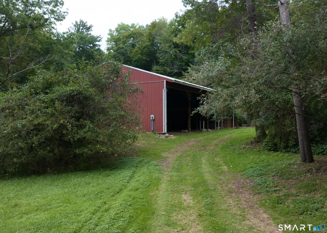 Photo of 102 Brookside Lane