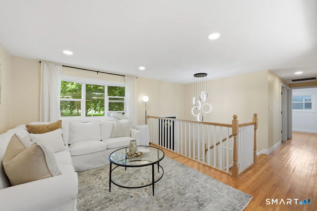 Photo of 445 Lincoln Drive