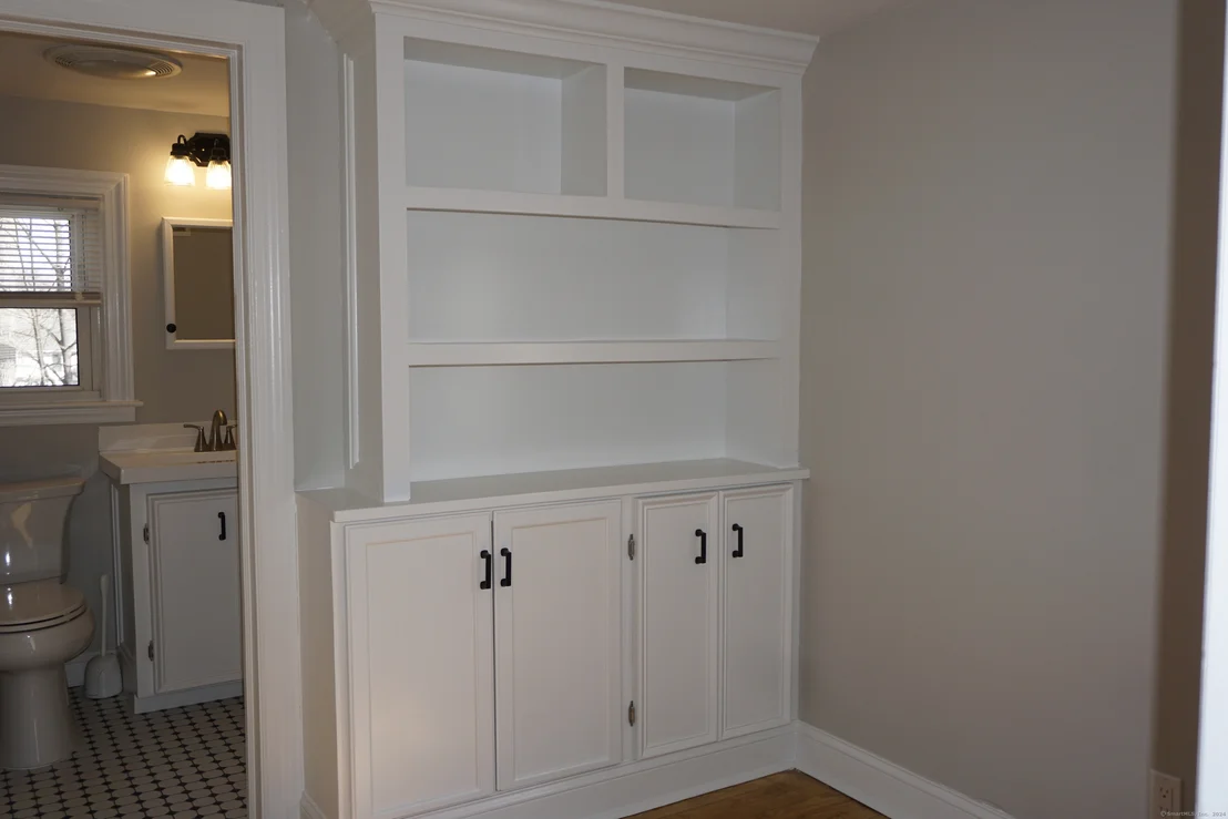 Photo of 87 Rosen Avenue