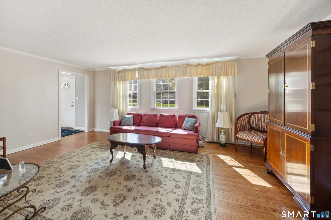 Photo of 450 Cardinal Lane