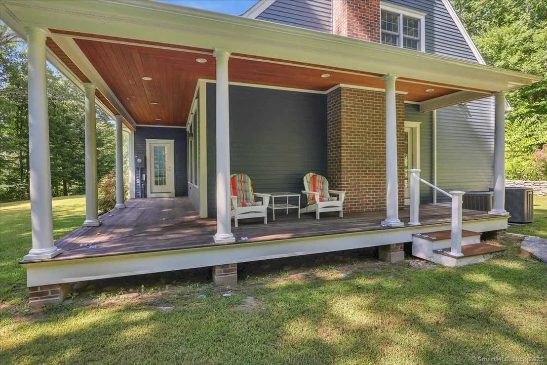 Photo of 152 Cheney Lane