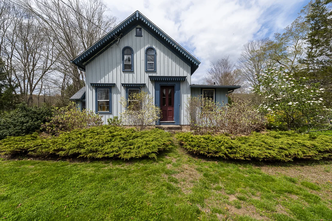 Photo of 126 Beaver Brook Road