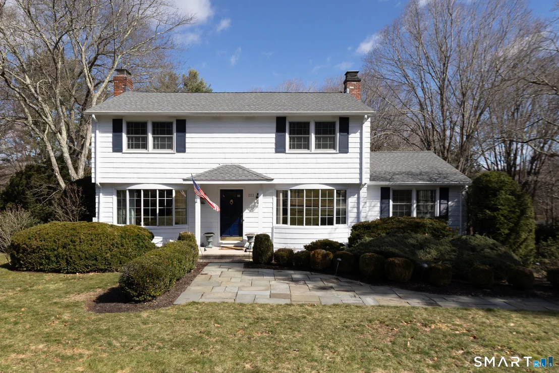 Photo of 223 Carriage Drive