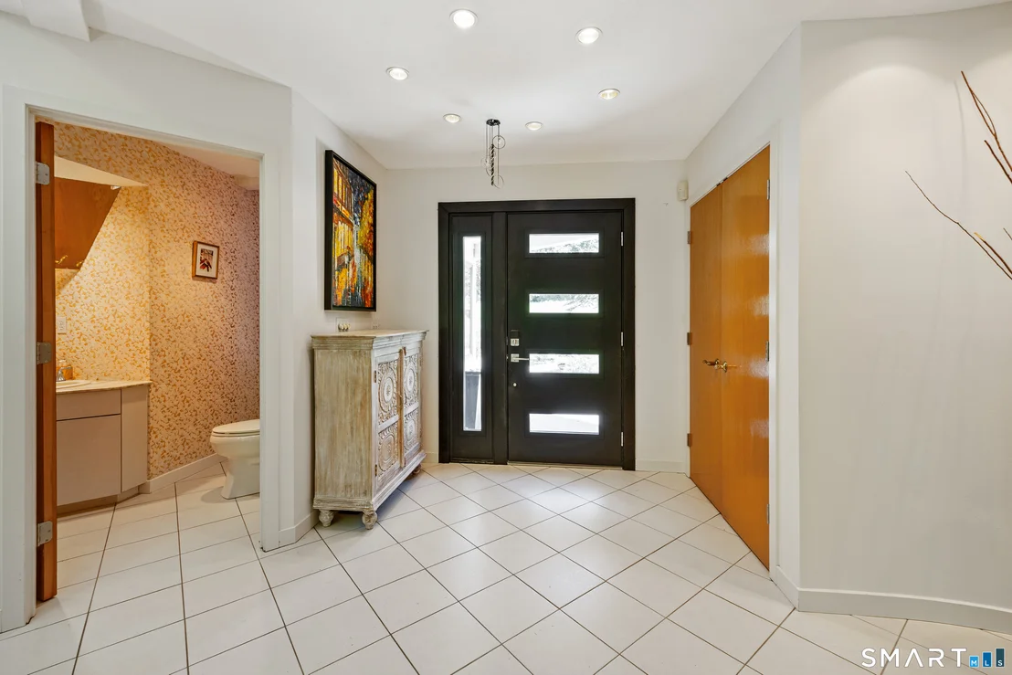 Photo of 25 Surrey Drive